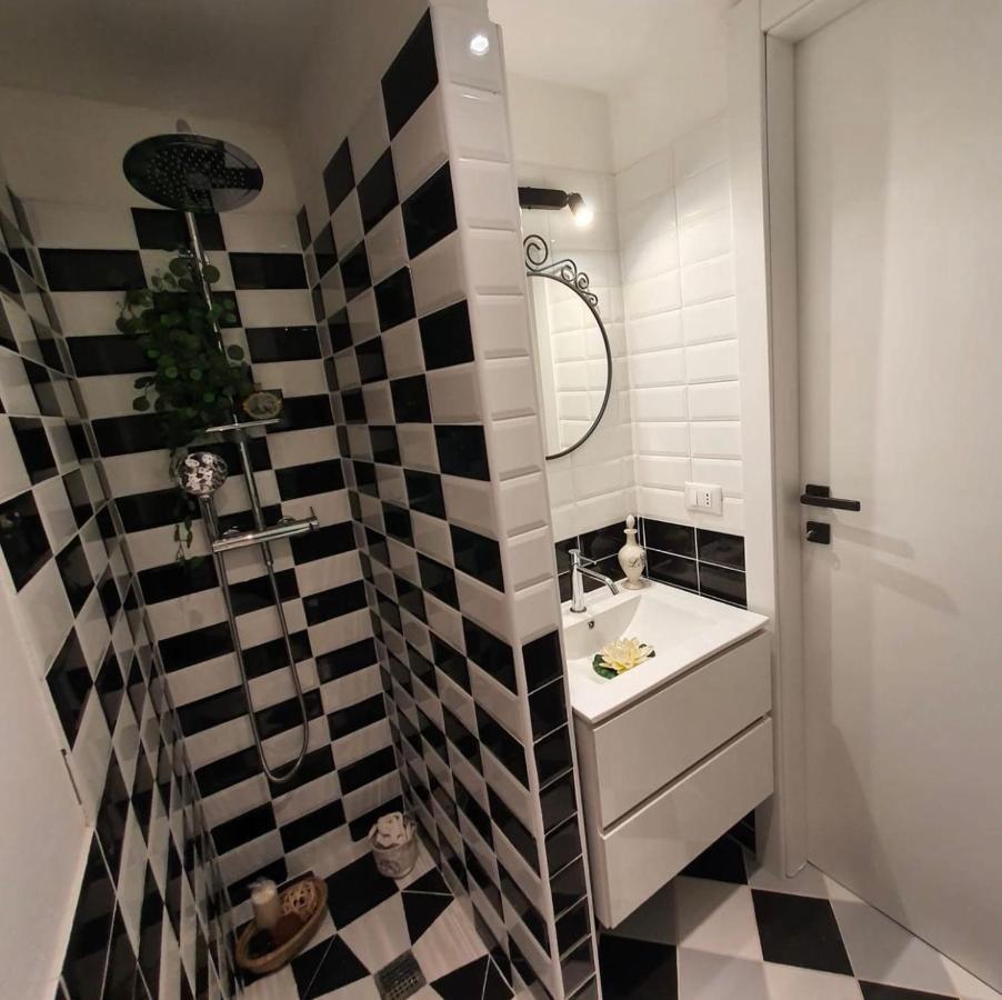 Casa Cimella, Un Nido Nel Cuore Del Porto Antico Cod Citra 010025-Lt-2629 Janov Exteriér fotografie